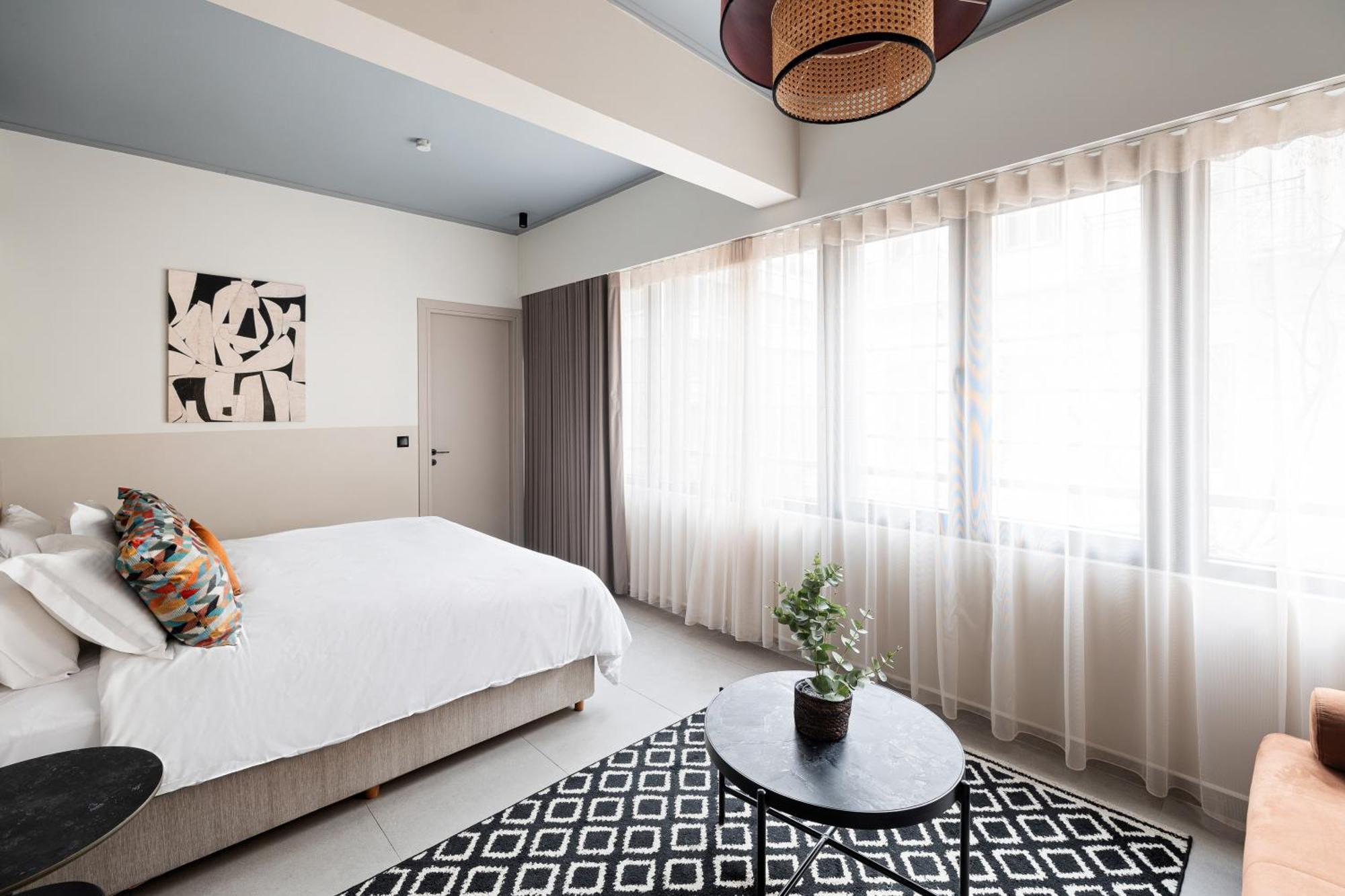 Airio * Athens